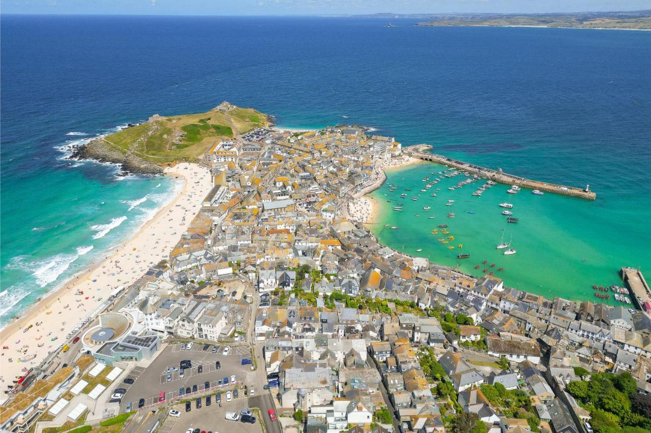 Seabreeze 3 - Seaview & Parking Apartment St Ives (Cornwall)
