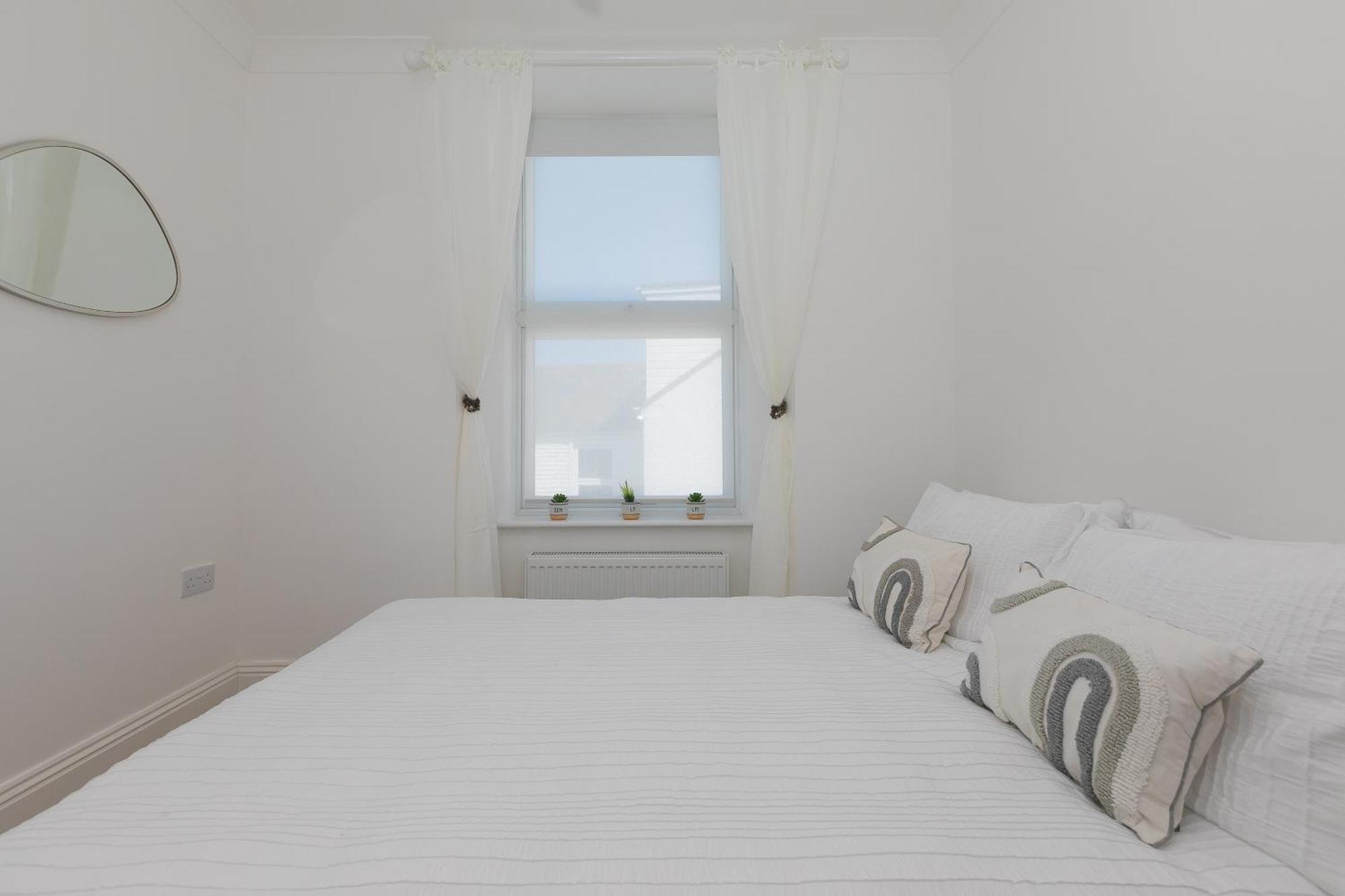 Seabreeze 3 - Seaview & Parking St Ives (Cornwall)