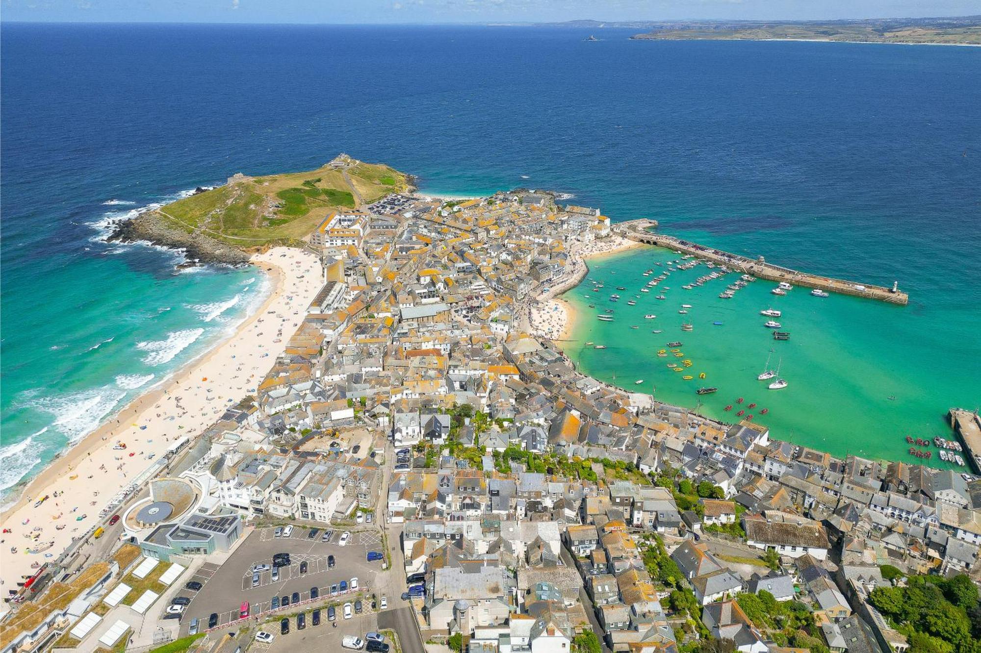 Seabreeze 3 - Seaview & Parking Apartment St Ives (Cornwall)